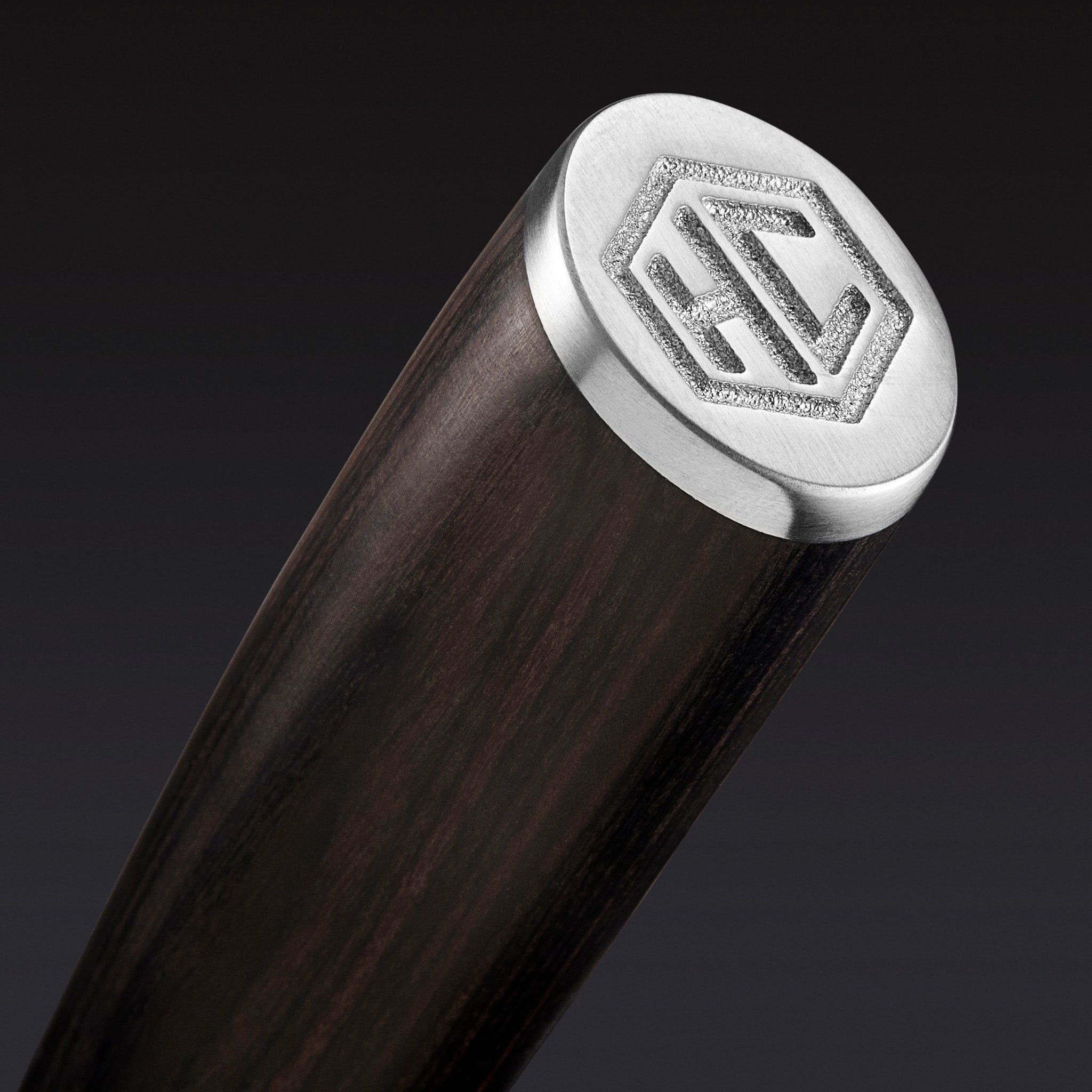 HexClad_6pcEspressoKnifeSet_CTKF06-EPW-ST_ParingKnife_Butt_Detail_Black_0525