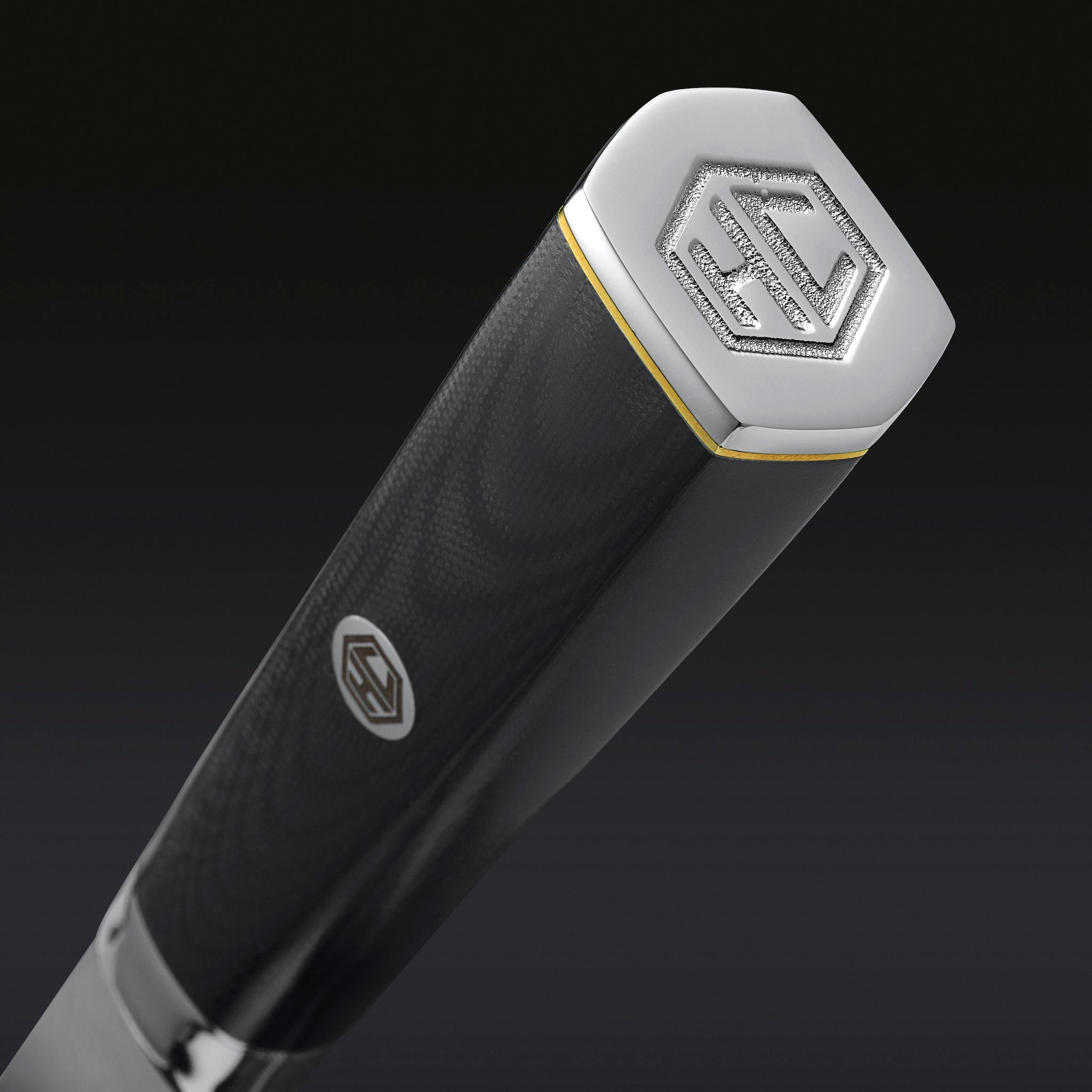 HexClad_ChefsKnife_Detail-Handle