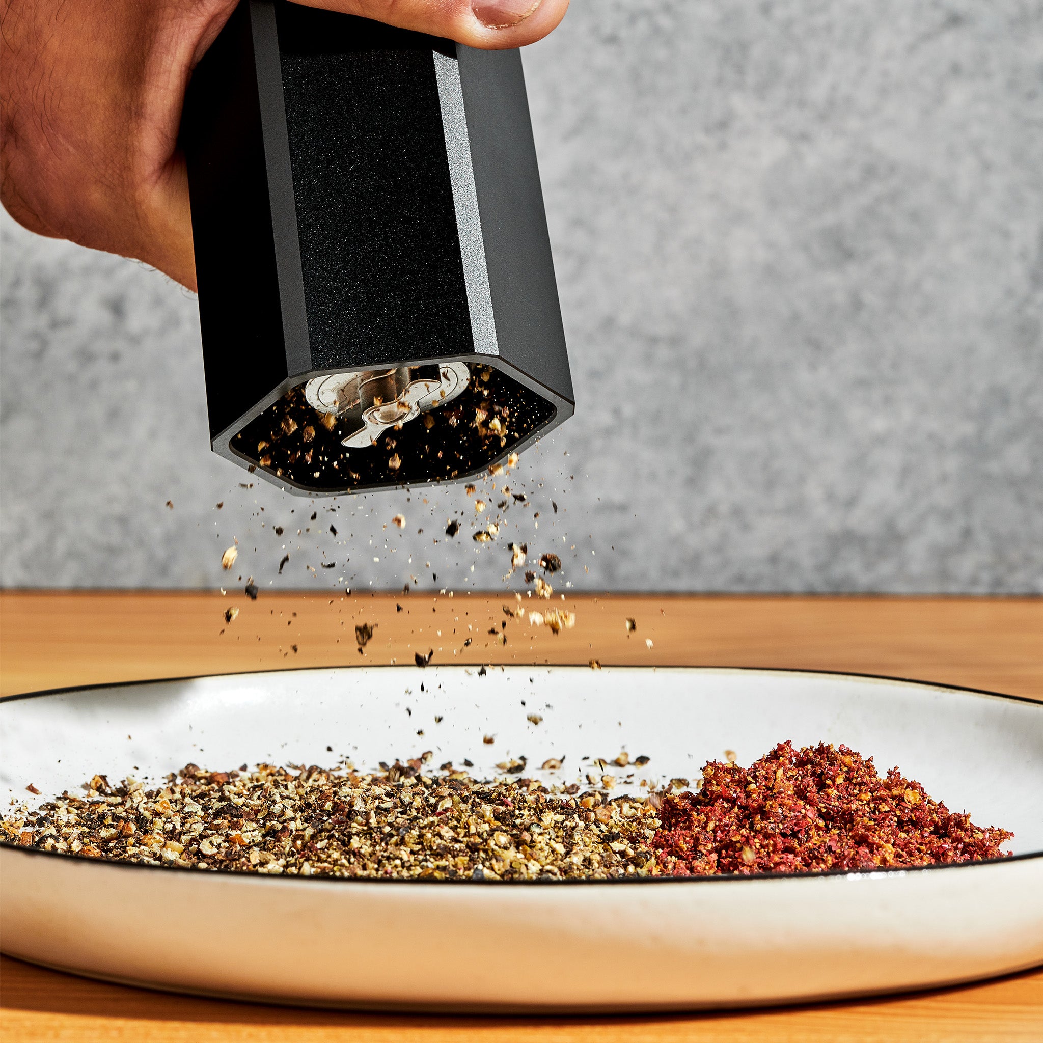 HexClad_HexMill_Pepper_KWPM09_071024_KF_015