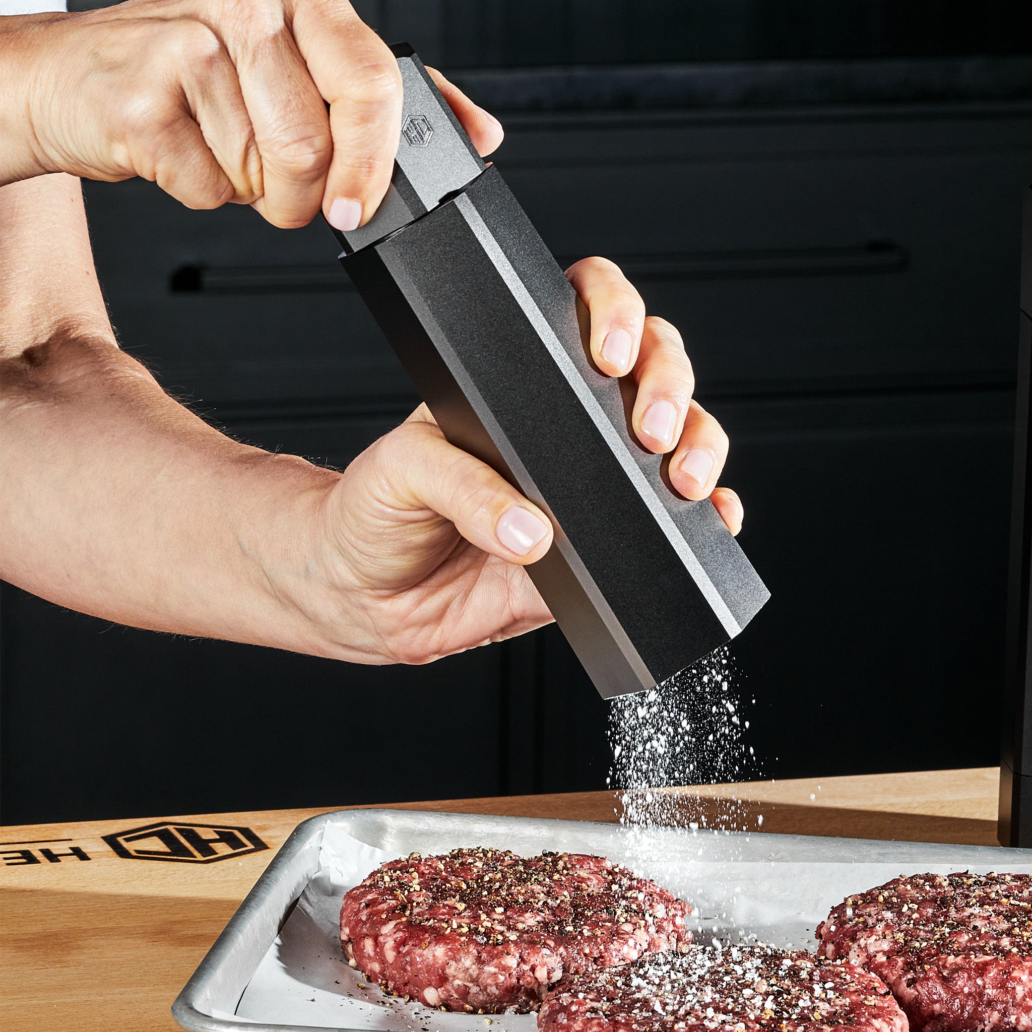 HexClad_HexMills_SaltandPepperSet_KWHM02-ST_070924_KF_02