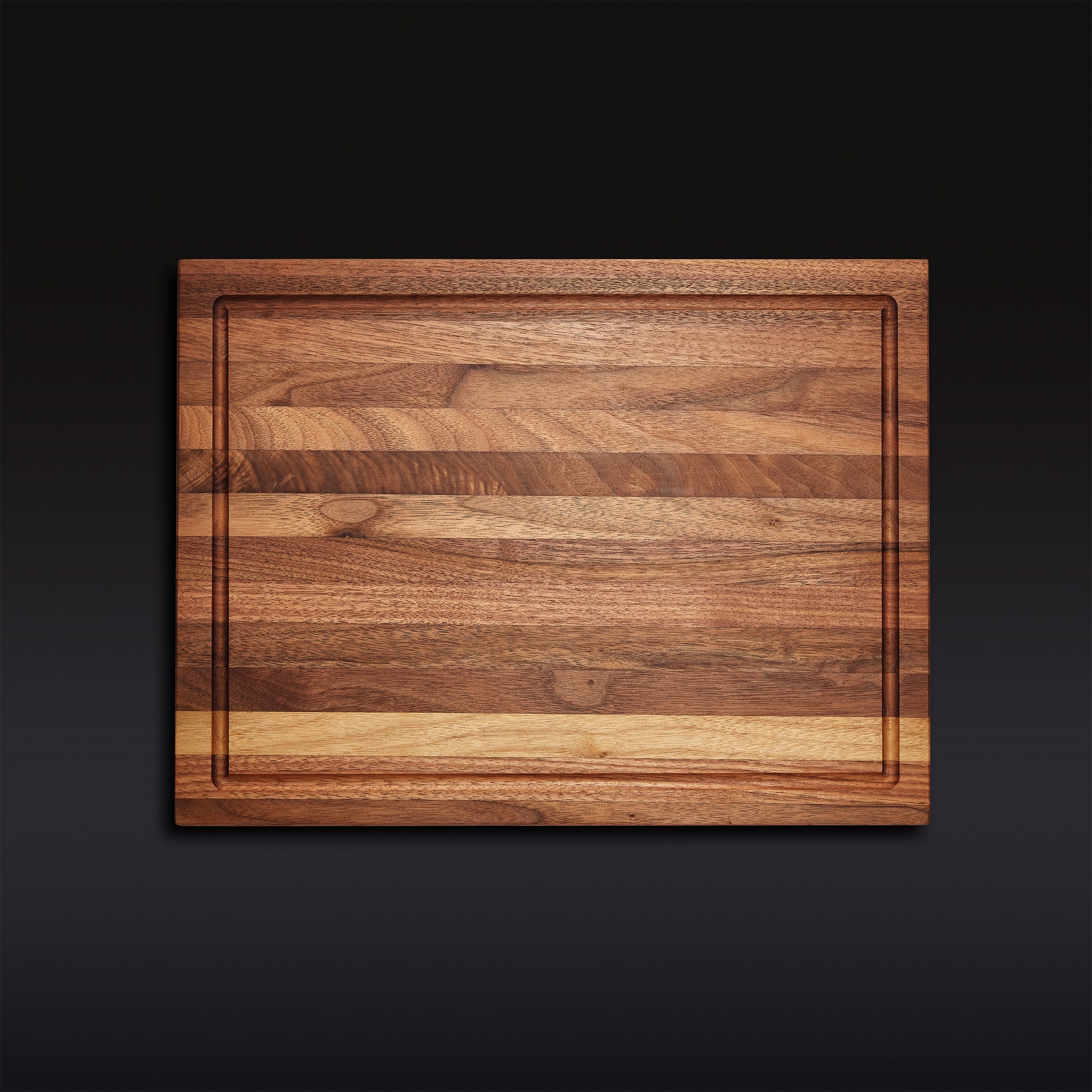 HexClad_MediumWalnutBoardV2_KWWB20-V2_Overhead_Black_0225_AG_PNG