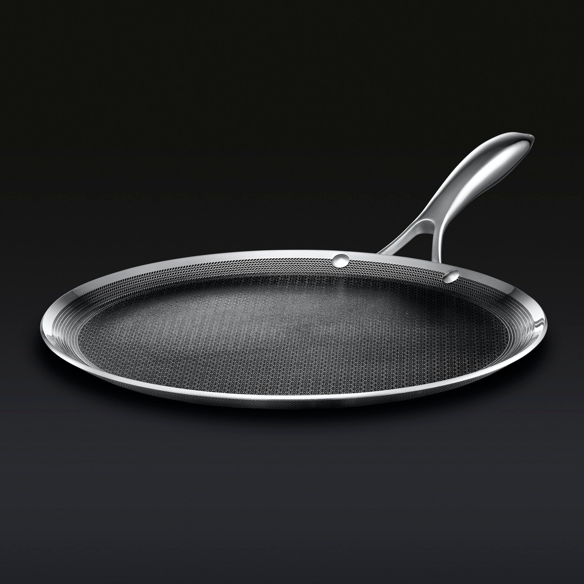 Hexclad_12inchGriddle_34_EdgeandCenter_BLACK