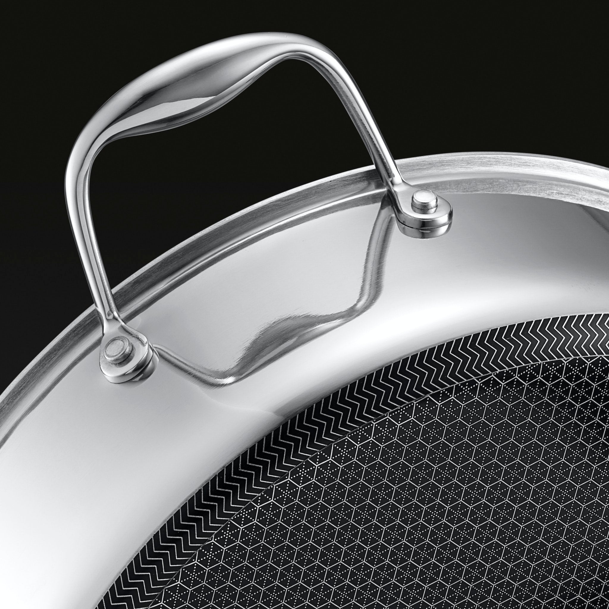 Hexclad_12inchPan_Detail_be56a80b-a2be-4c8b-976a-8dab7f9e737c
