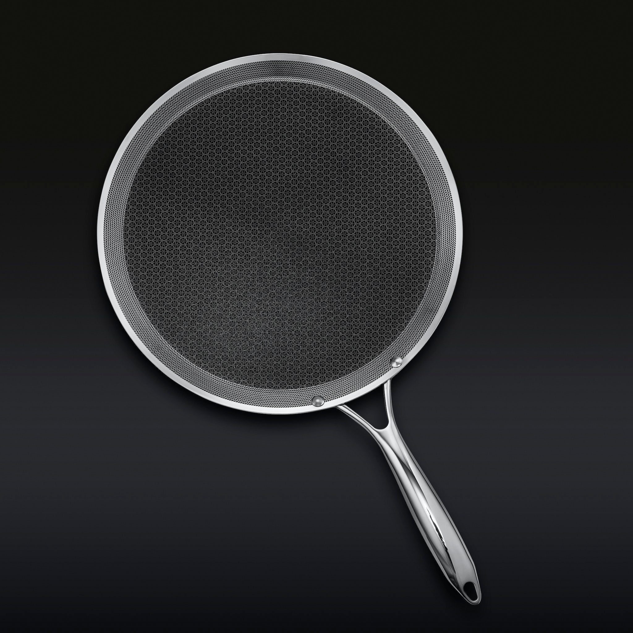 Hexclad_13InchGriddle_Overhead_BLACK_ca62d8a5-10c9-4556-806c-009243ee41d2