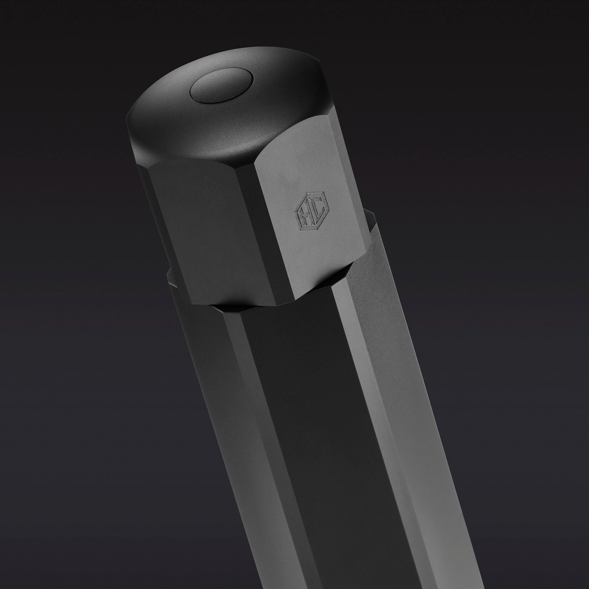 Hexclad_PepperGrinder_Detail1_BLACK